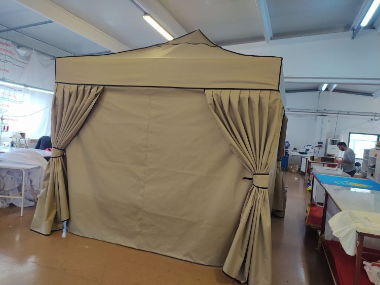 Bahçe Çadırı 3x3 m. Hareketli Perdeli + Sineklikli