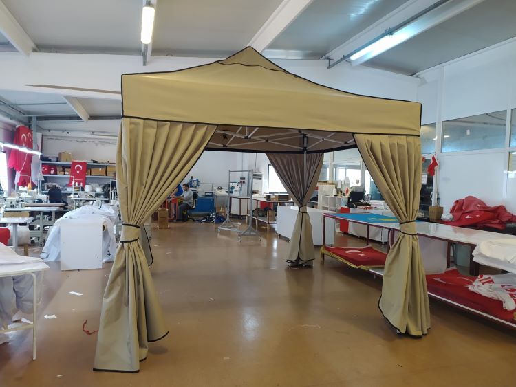 Bahçe Çadırı 3x3 m. Hareketli Perdeli + Sineklikli