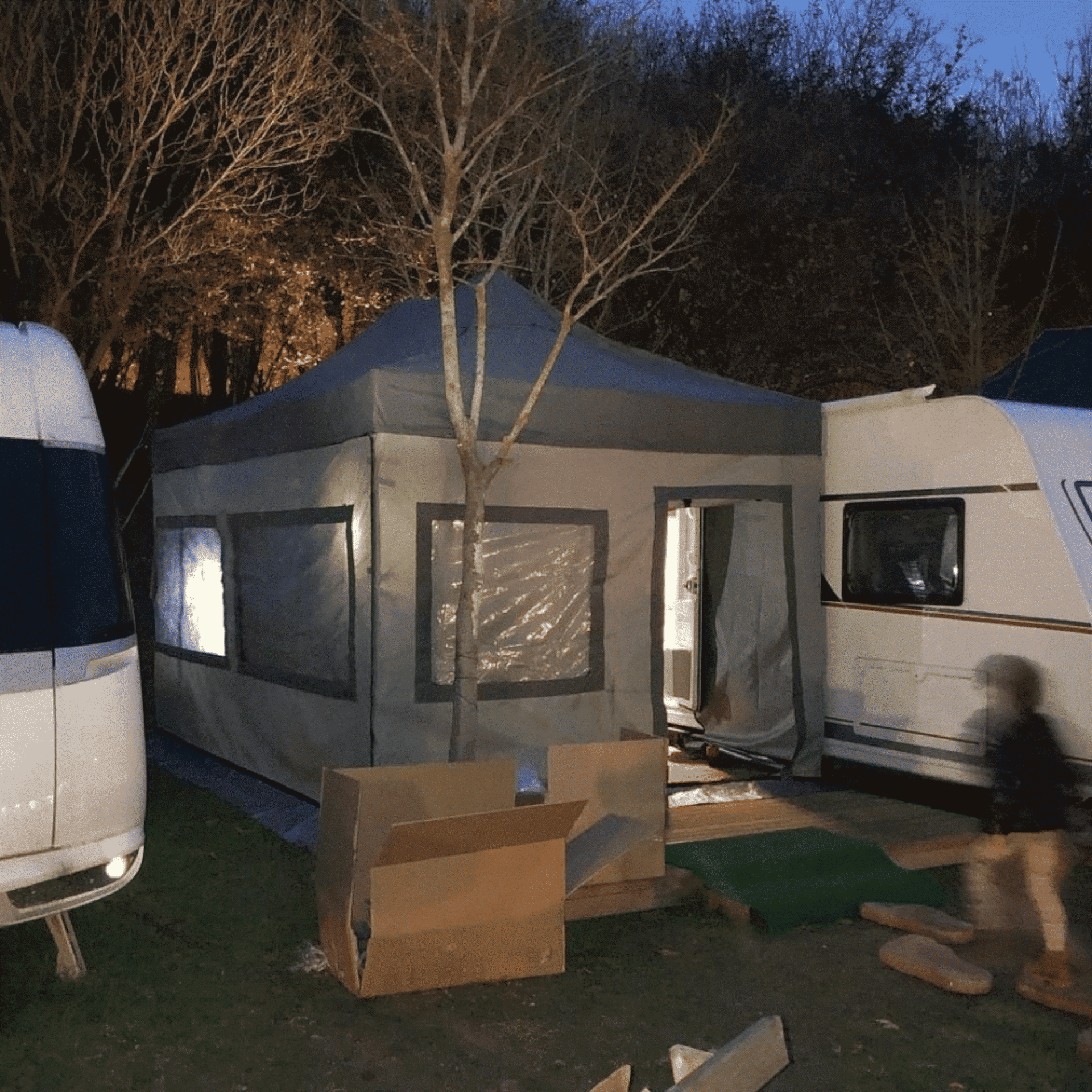 Karavan Kış Bahçesi 3x4,5 m. Koyu Gri Açık Gri
